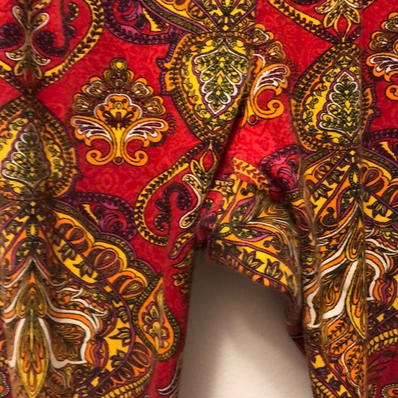 Boho Patterned Capri Length Leggings - Picture 8 of 12